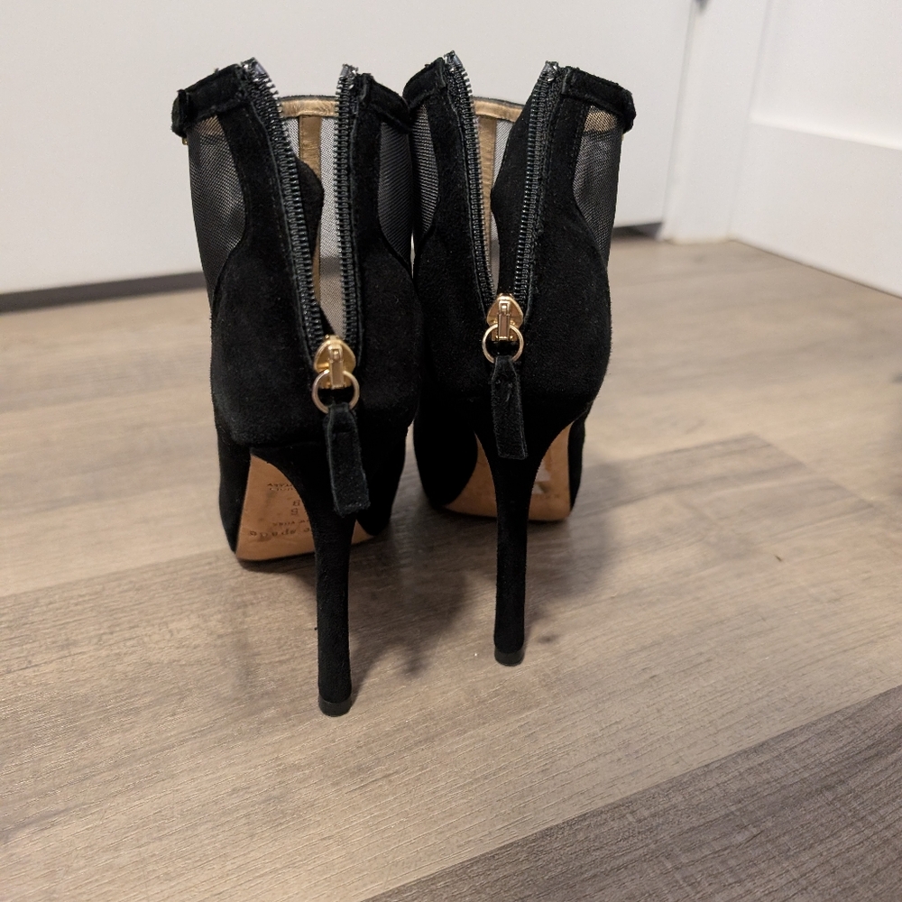 Kate Spade/Black Heels Sz 6 - Picture 5 of 7